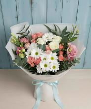 Букет цветов из:  Розы, Лизиантусы и Хризантемы в Краснознаменске Калининградской области