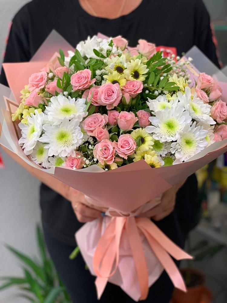 Букет цветов из: Розы и Хризантемы в Краснознаменске Калининградской области