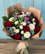 Букет цветов из:  Розы и Альстромерии в Краснознаменске Калининградской области