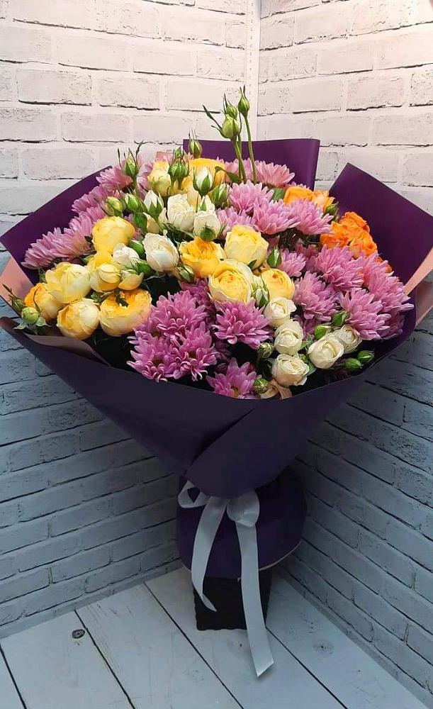 Букет цветов из: Хризантемы и Розы в Краснознаменске Калининградской области