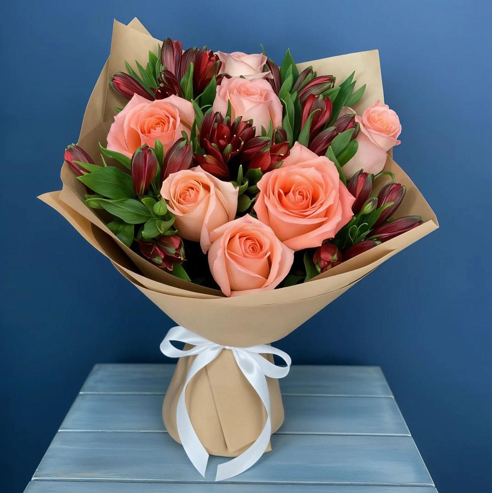 Букет цветов из: Розы и Альстромерии в Краснознаменске Калининградской области