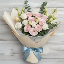 Букет цветов из:  Лизиантусы в Краснознаменске Калининградской области