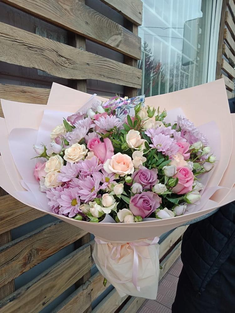 Букет цветов из: Розы и Хризантемы в Краснознаменске Калининградской области