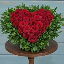 Цветочная композиция из Розы в виде сердца в Краснознаменске Калининградской области