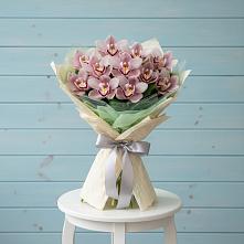 Букет цветов из:  Орхидеи и Розы в Краснознаменске Калининградской области