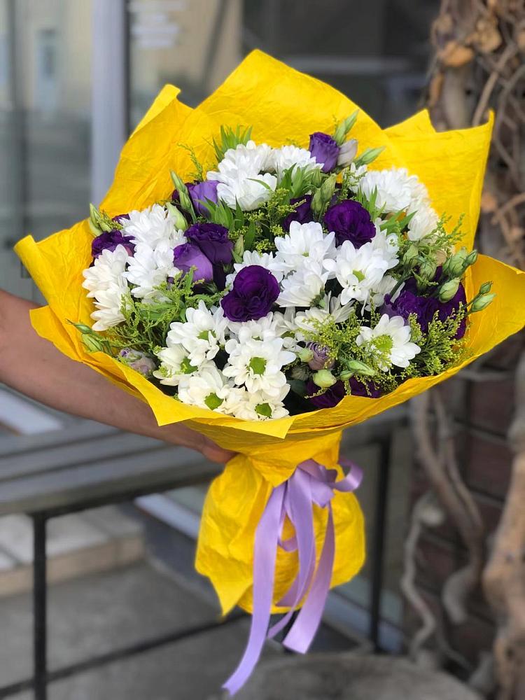 Букет цветов из: Ирисы, Хризантемы и Ромашки в Краснознаменске Калининградской области