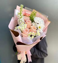 Букет цветов из:  Хризантемы и Розы в Краснознаменске Калининградской области