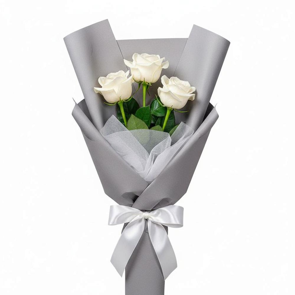 Букет 3 белые розы в Краснознаменске Калининградской области