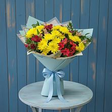 Букет цветов из:  Альстромерии и Хризантемы в Краснознаменске Калининградской области